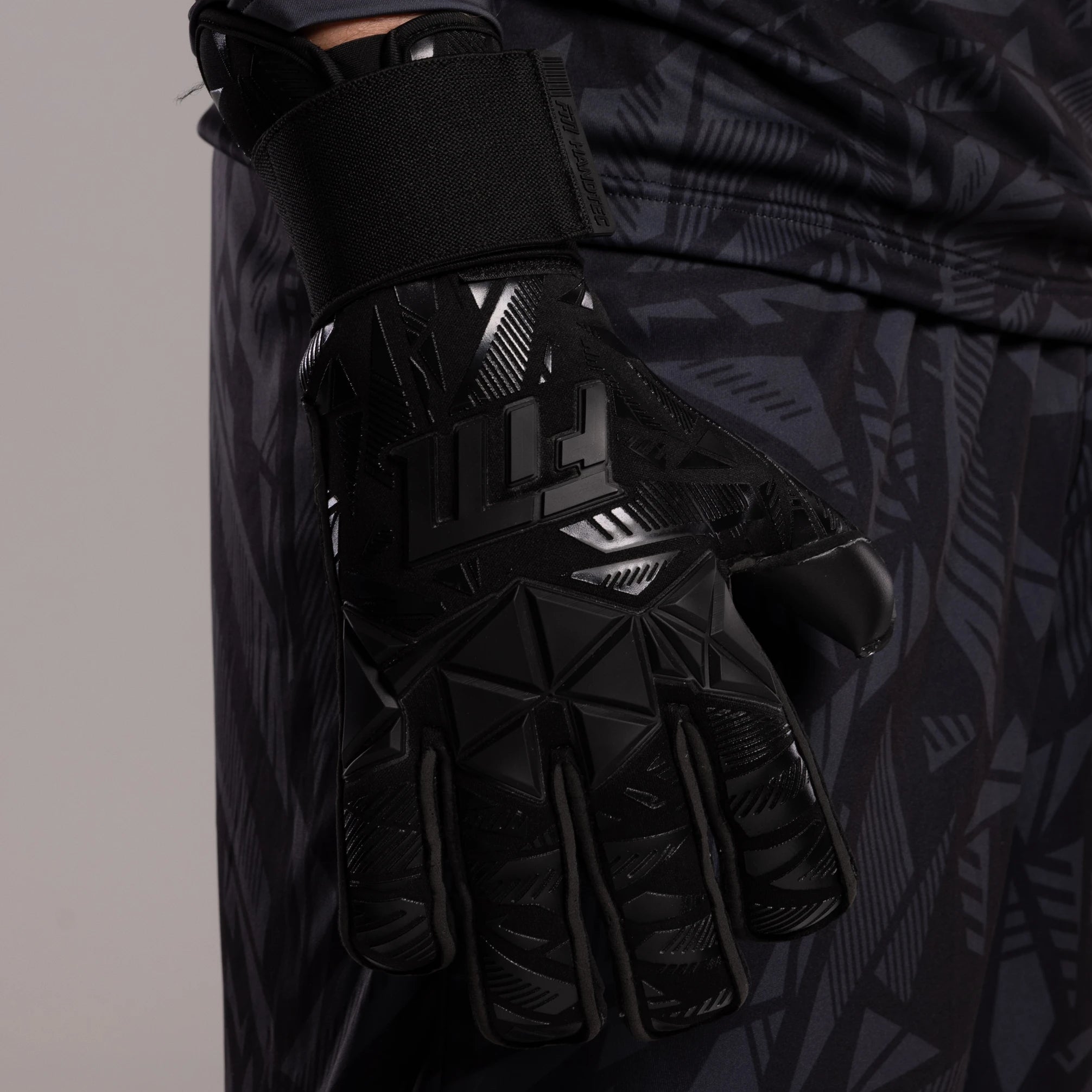 Invictus X PRO ALL BLACK